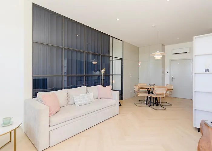 Liiiving In - Modern Coastline Apartmán *