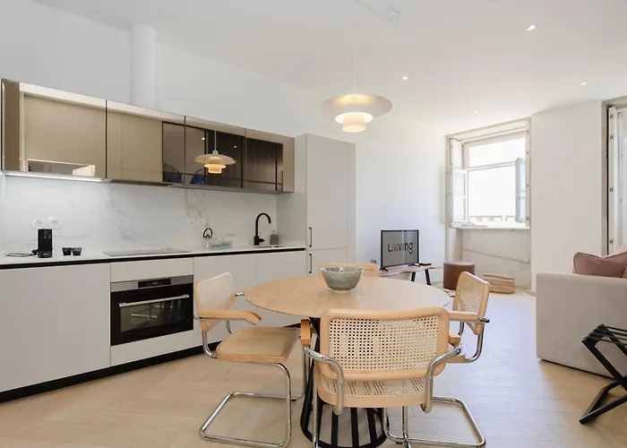 Apartman Liiiving In - Modern Coastline *