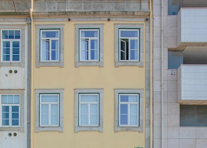 Liiiving In - Modern Coastline Апартаменты *